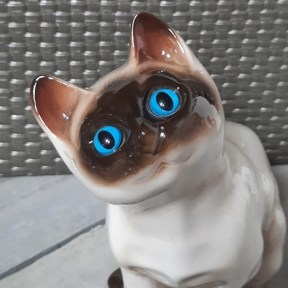Vintage Siamese Cat Ceramic Porcelain Figurine with Blue Eyes - Picture 14 of 16